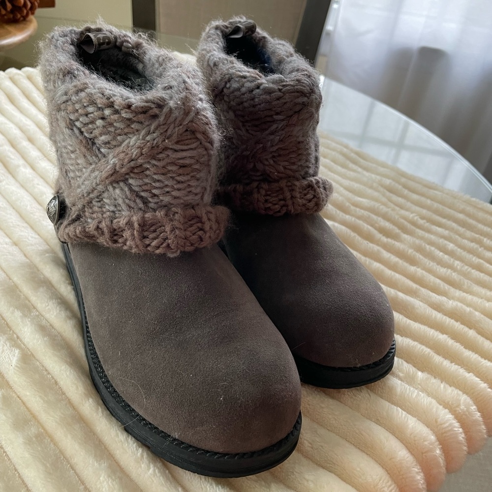 New dark grey Muk Luks boots.